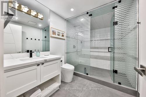 1372 Kenmuir Avenue, Mississauga (Mineola), ON - Indoor Photo Showing Bathroom