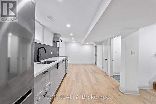 286 East 18Th Street, Hamilton (Inch Park), ON - Indoor Photo Showing Kitchen