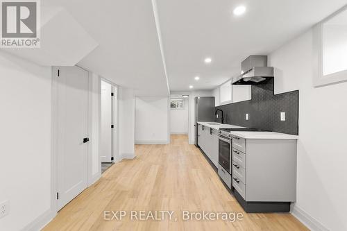 286 East 18Th Street, Hamilton (Inch Park), ON - Indoor Photo Showing Kitchen