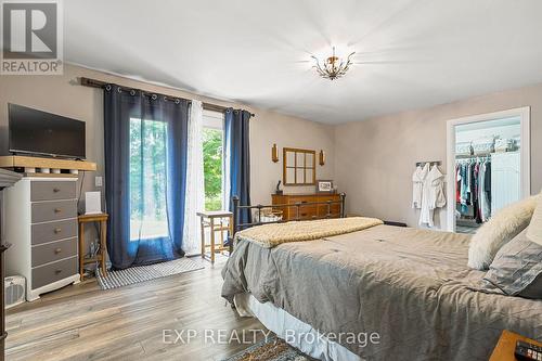 1037 Kernohan Farm Trail, Minden Hills, ON - Indoor Photo Showing Bedroom