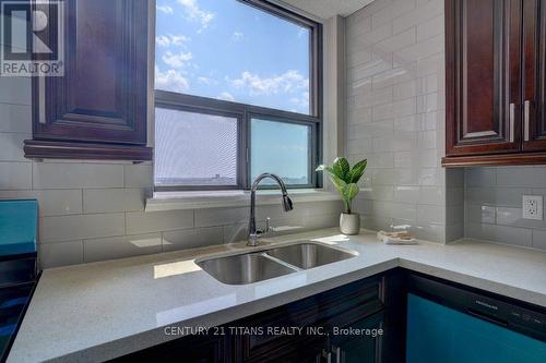 1715 - 100 Wingarden Court W, Toronto (Malvern), ON - Indoor Photo Showing Kitchen With Double Sink