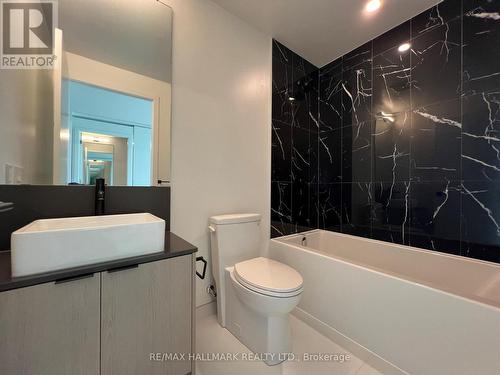 1607 - 1285 Dupont Street, Toronto (Dovercourt-Wallace Emerson-Junction), ON - Indoor Photo Showing Bathroom