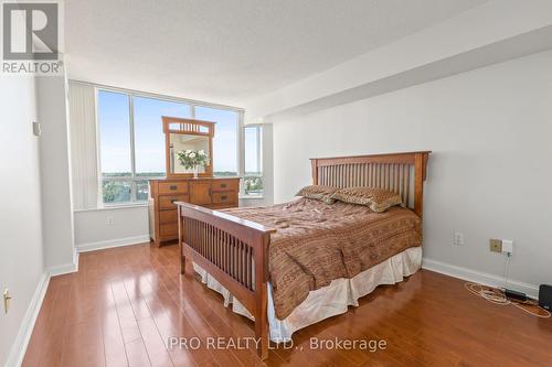 909 - 22 Hanover Road, Brampton (Queen Street Corridor), ON - Indoor Photo Showing Bedroom