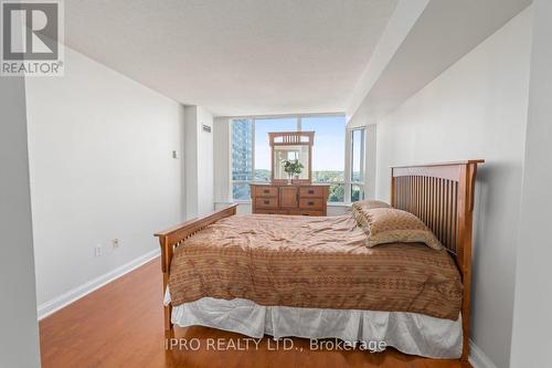 909 - 22 Hanover Road, Brampton (Queen Street Corridor), ON - Indoor Photo Showing Bedroom