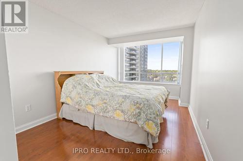 909 - 22 Hanover Road, Brampton (Queen Street Corridor), ON - Indoor Photo Showing Bedroom