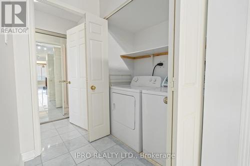 909 - 22 Hanover Road, Brampton (Queen Street Corridor), ON - Indoor Photo Showing Laundry Room