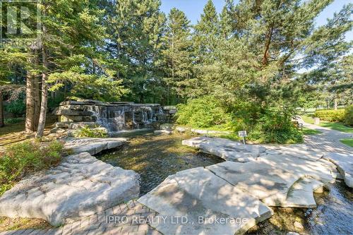 909 - 22 Hanover Road, Brampton, ON - Outdoor