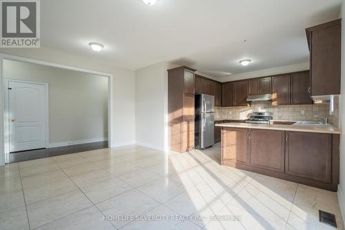 36 Maybeck Drive, Brampton, ON - Indoor Photo Showing Kitchen