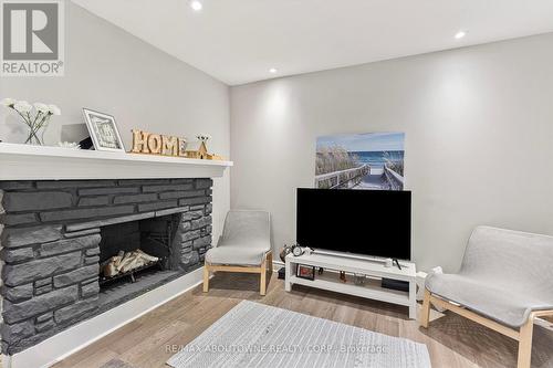 1230 Wood Place, Oakville (Bronte East), ON - Indoor Photo Showing Living Room With Fireplace