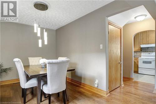 37 Floyd Street, Kitchener, ON - Indoor Photo Showing Dining Room