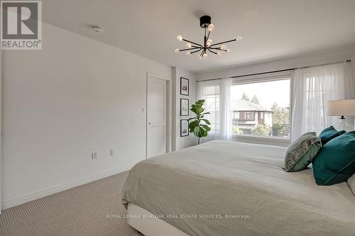 3980 Crown Street, Lincoln, ON - Indoor Photo Showing Bedroom