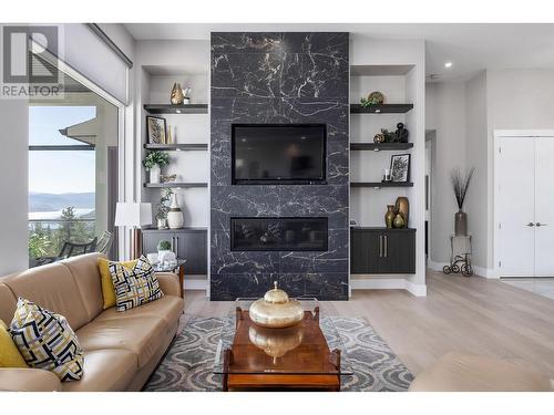 1546 Viognier Drive, West Kelowna, BC - Indoor Photo Showing Living Room With Fireplace