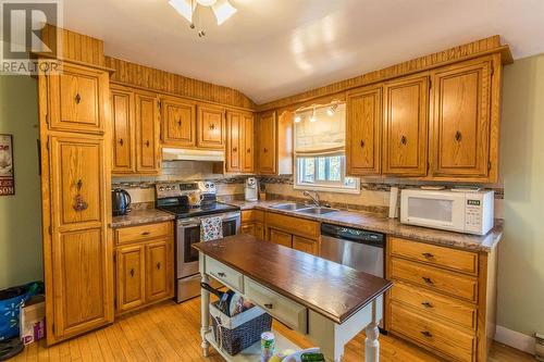 100 Churchill Blvd, Sault Ste Marie, ON - Indoor Photo Showing Kitchen With Double Sink