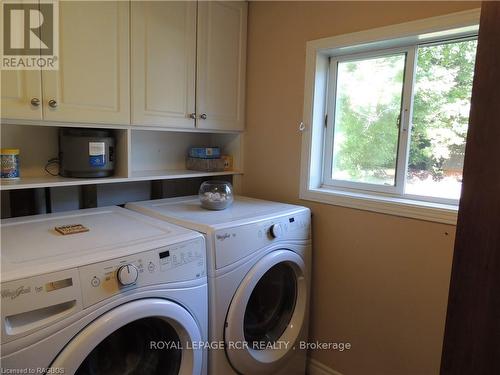 175 Napolean Street, Grey Highlands, ON - Indoor Photo Showing Laundry Room