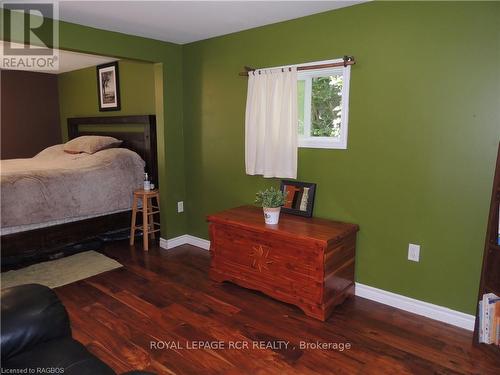 175 Napolean Street, Grey Highlands, ON - Indoor Photo Showing Bedroom