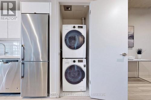 1301 - 458 Richmond Street W, Toronto (Waterfront Communities), ON - Indoor Photo Showing Laundry Room