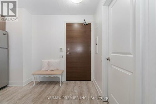 1011 - 23 Sheppard Avenue E, Toronto, ON - Indoor Photo Showing Other Room