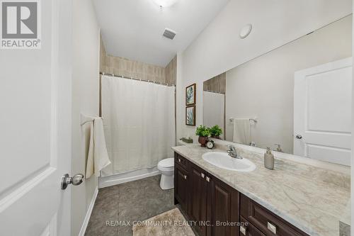 257 Coronation Road, Whitby, ON - Indoor Photo Showing Bathroom