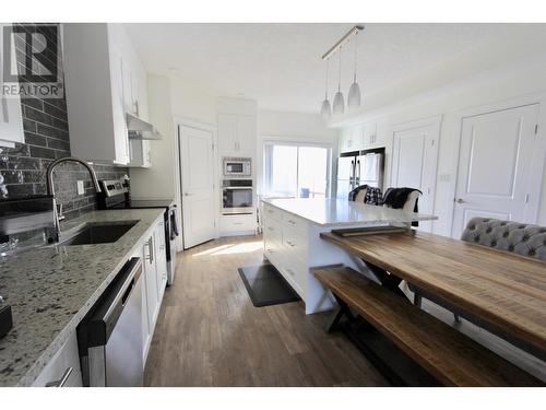 102 985 Patricia Boulevard, Prince George, BC - Indoor Photo Showing Kitchen With Upgraded Kitchen