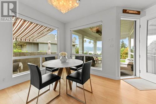 3044 Debeck Road, Naramata, BC - Indoor Photo Showing Dining Room