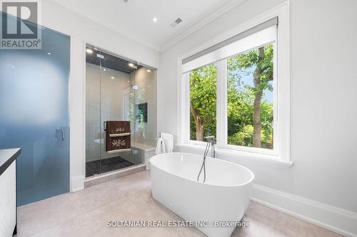 319 Betty Ann Drive, Toronto, ON - Indoor Photo Showing Bathroom