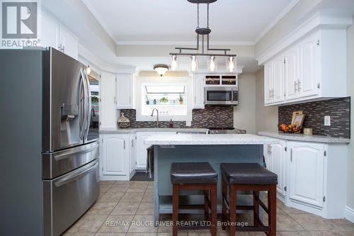 29 Keewatin Street S, Oshawa (Donevan), ON - Indoor Photo Showing Kitchen With Upgraded Kitchen