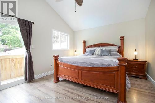 29 Keewatin Street S, Oshawa (Donevan), ON - Indoor Photo Showing Bedroom