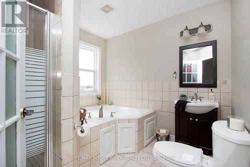 29 Keewatin Street S, Oshawa (Donevan), ON - Indoor Photo Showing Bathroom