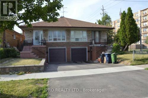 4 Lockington Court, Toronto, ON - Outdoor