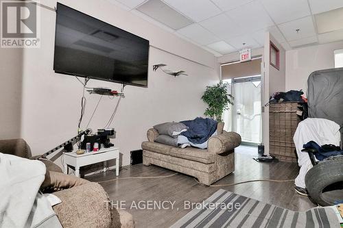 3176 Ridgeway Drive, Mississauga (Western Business Park), ON 