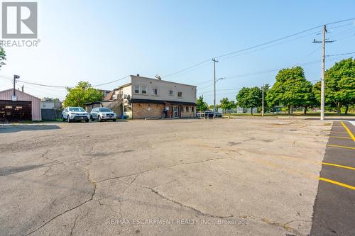 1490 Barton Street E, Hamilton, ON 