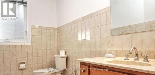 93 Old Chicopee Drive, Kitchener, ON - Indoor Photo Showing Bathroom