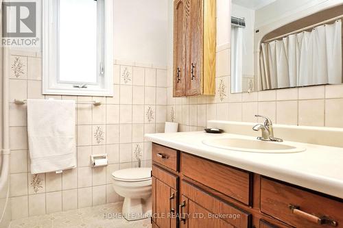 93 Old Chicopee Drive, Kitchener, ON - Indoor Photo Showing Bathroom