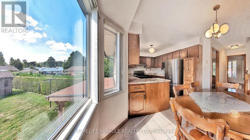 93 Old Chicopee Drive, Kitchener, ON - Indoor Photo Showing Dining Room