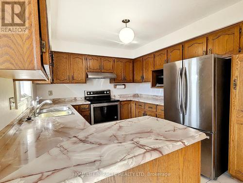 93 Old Chicopee Drive, Kitchener, ON - Indoor Photo Showing Kitchen With Stainless Steel Kitchen With Double Sink