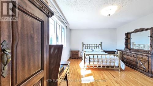 93 Old Chicopee Drive, Kitchener, ON - Indoor Photo Showing Bedroom