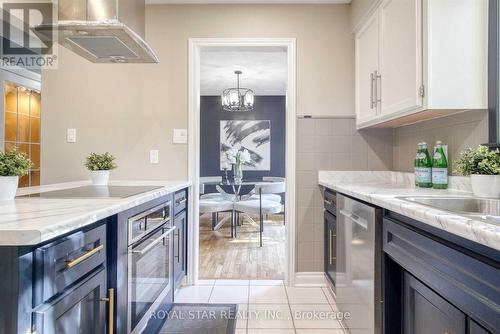 50 Bechtel Street, Cambridge, ON - Indoor Photo Showing Kitchen