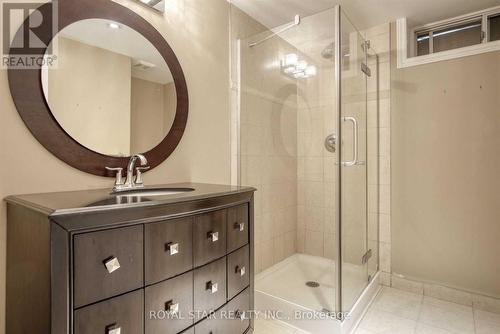 50 Bechtel Street, Cambridge, ON - Indoor Photo Showing Bathroom