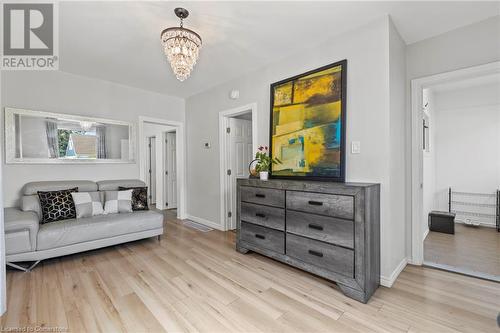 46 Dalhousie Avenue, Hamilton, ON - Indoor Photo Showing Living Room