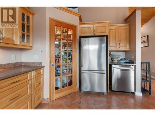 771 Toy Creek Road, Kaleden, BC - Indoor Photo Showing Kitchen