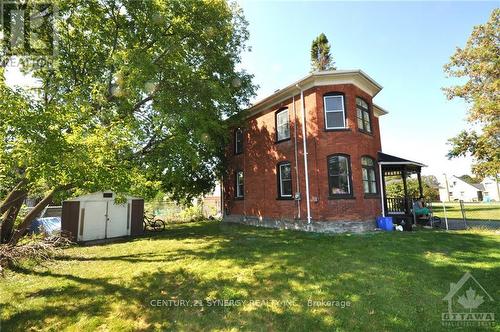 74 Jasper Avenue, Smiths Falls, ON - Outdoor