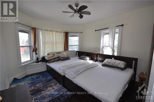 74 Jasper Avenue, Smiths Falls, ON - Indoor Photo Showing Bedroom