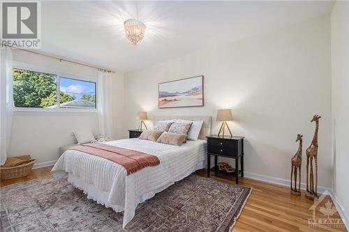 2034 Saunderson Drive, Ottawa, ON - Indoor Photo Showing Bedroom