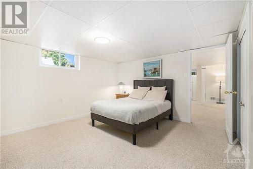 2034 Saunderson Drive, Ottawa, ON - Indoor Photo Showing Bedroom