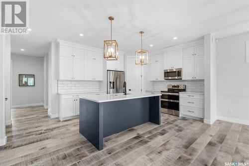 206 Germain Court, Saskatoon, SK - Indoor Photo Showing Kitchen With Upgraded Kitchen