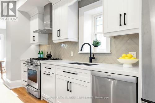 141 Dunington Drive, Toronto (Birchcliffe-Cliffside), ON - Indoor Photo Showing Kitchen With Double Sink With Upgraded Kitchen