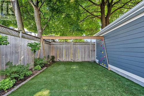 141 Dunington Drive, Toronto (Birchcliffe-Cliffside), ON - Outdoor