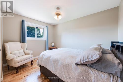 239 Chittick Crescent, Thames Centre (Dorchester), ON - Indoor Photo Showing Bedroom