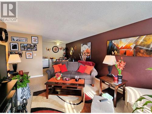 209 2644 Arnett Avenue, Prince George, BC - Indoor Photo Showing Living Room