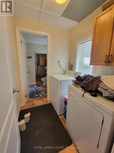 671 Driftwood Road, Orillia, ON - Indoor Photo Showing Laundry Room